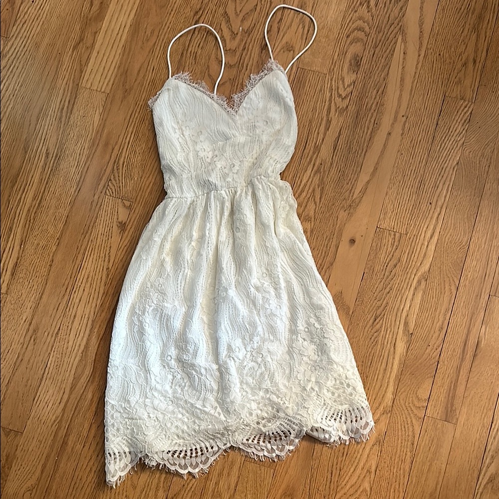 Elegant White Lace Dress